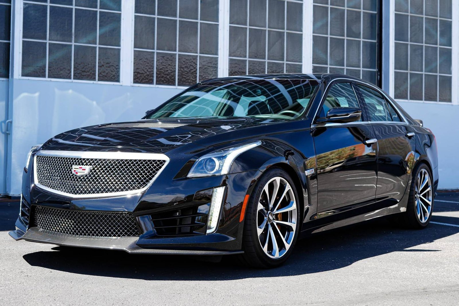 2016 Cadillac CTS-v image